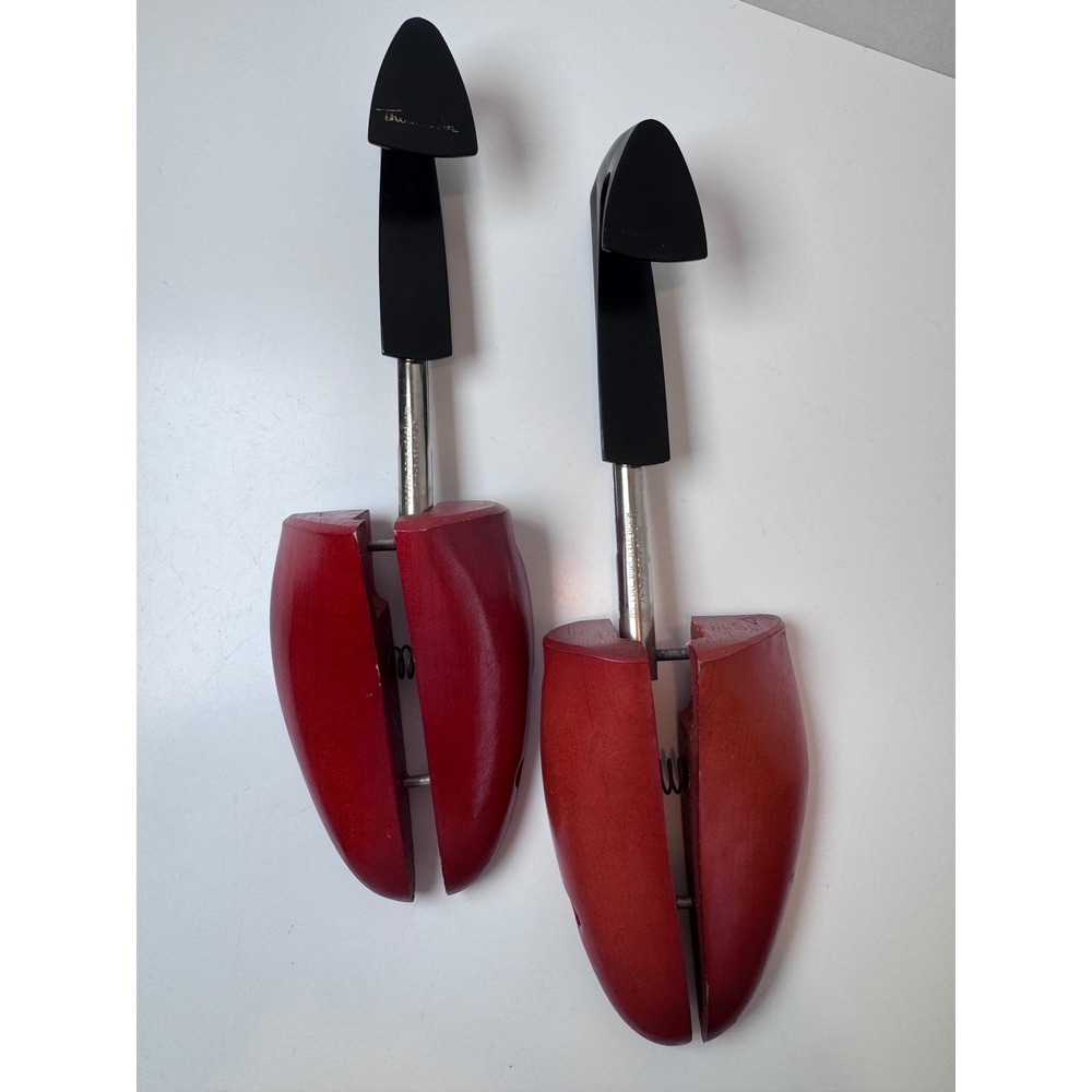 Thom McAn Shoe Trees Men OS Red Wood Split Toe Rochester Shoe Tree‎ Co Keepers